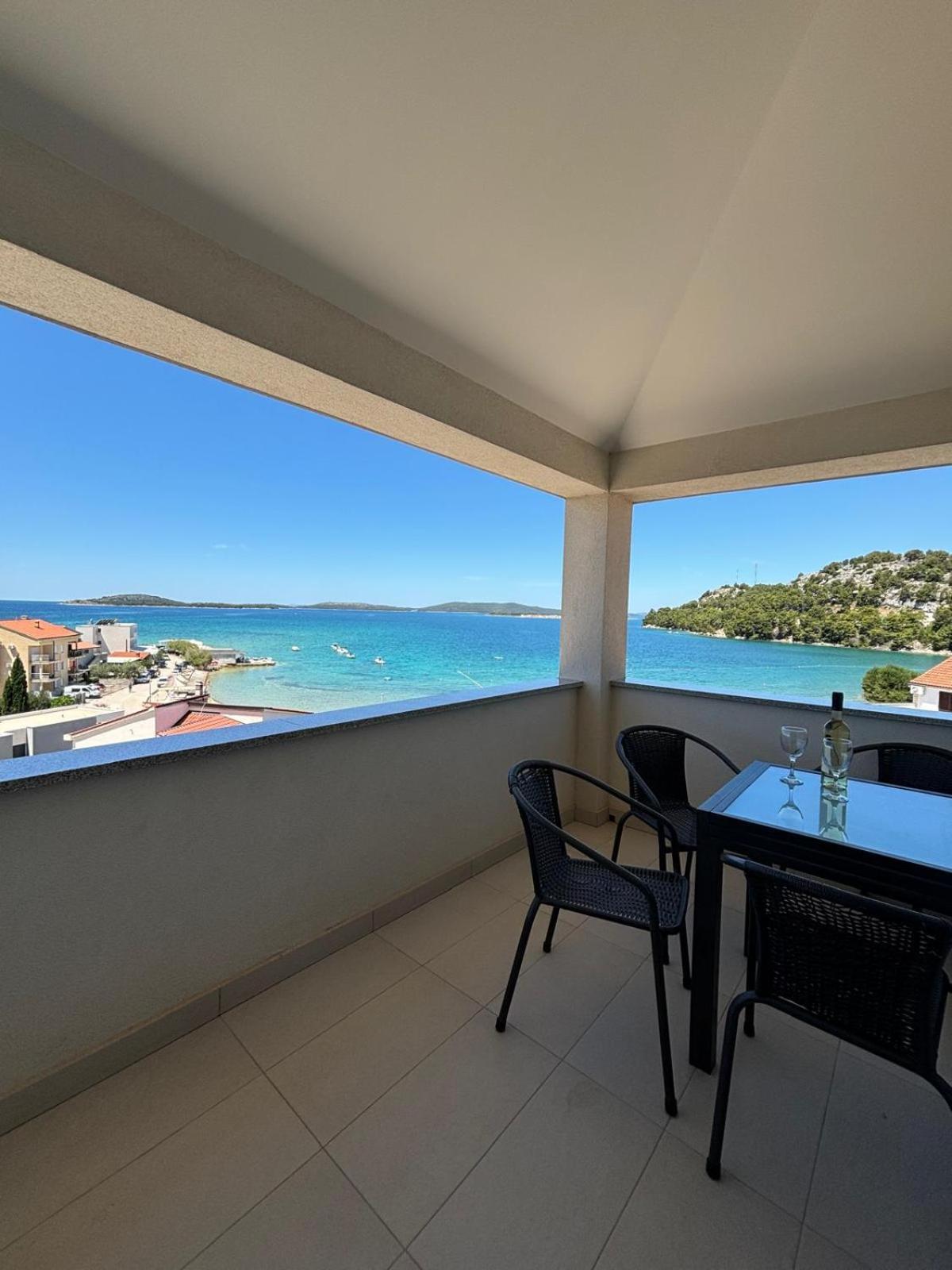 Sea View Apartments Zaboric Exterior photo
