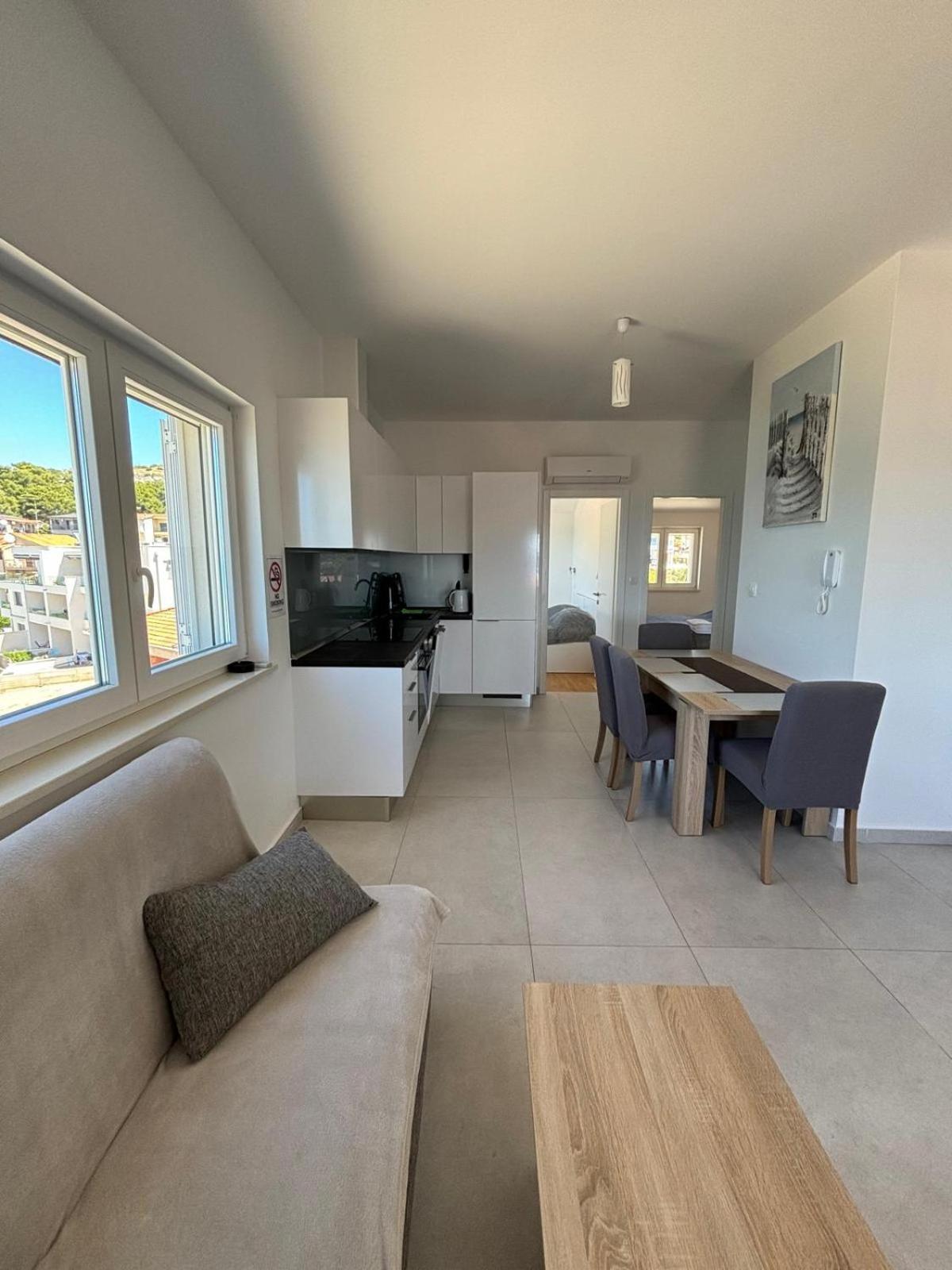 Sea View Apartments Zaboric Exterior photo